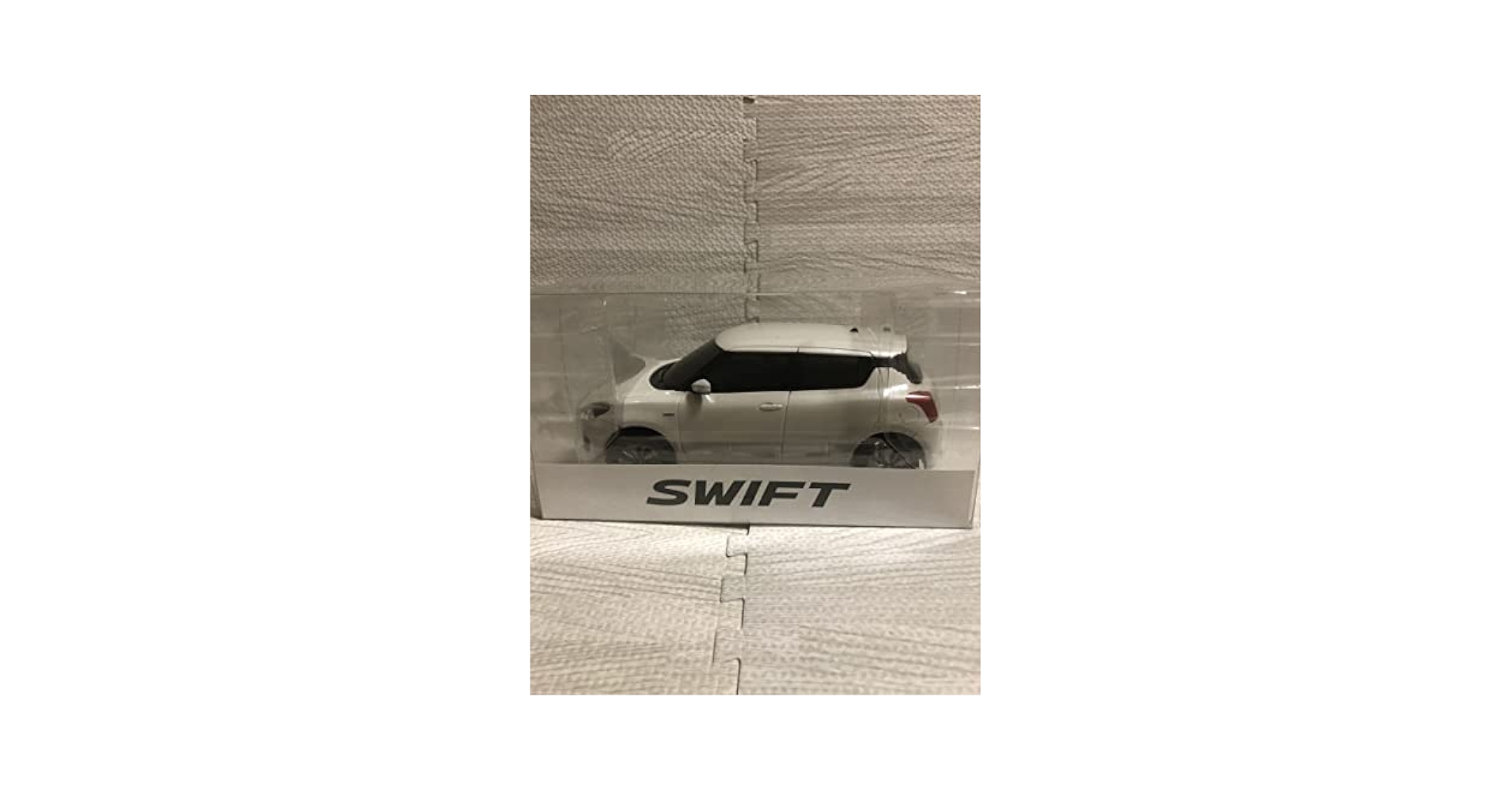 Amazon | 1/18 スズキ SUZUKI 新型スイフト SWIFT カラー