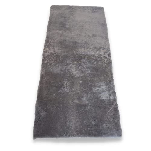Hochwertiger Lammfell Teppich - 150 x 60 cm - Auflage für Couch und Sessel - Besonders schonend für den Sessel - Multifunktional - Strapazierfähig - Sehr pflegeleicht (Taubenblau) Cover