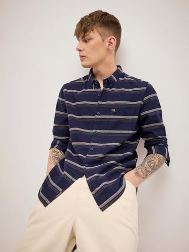 Image of THE BEAR HOUSE Men Spread Collar Vertical Striped Cotton Slim Fit Casual Shirt