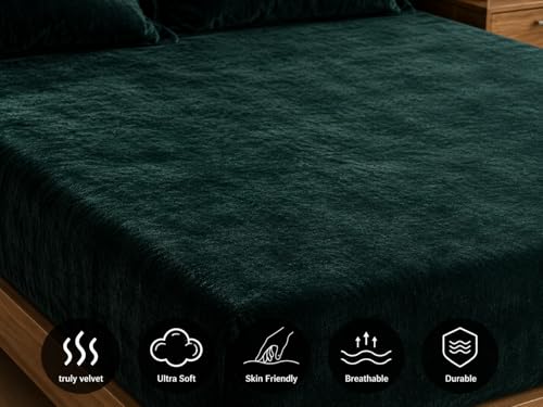 Image of Warm Flannel (Flano) King Size Winter Fitted Bedsheet | All Side Elastic Premium Winter Soft Velvet Furnishing Bed Sheet with 2 Big Pillow Cover Size - 72 x 78 X 8 Inches Solid Green