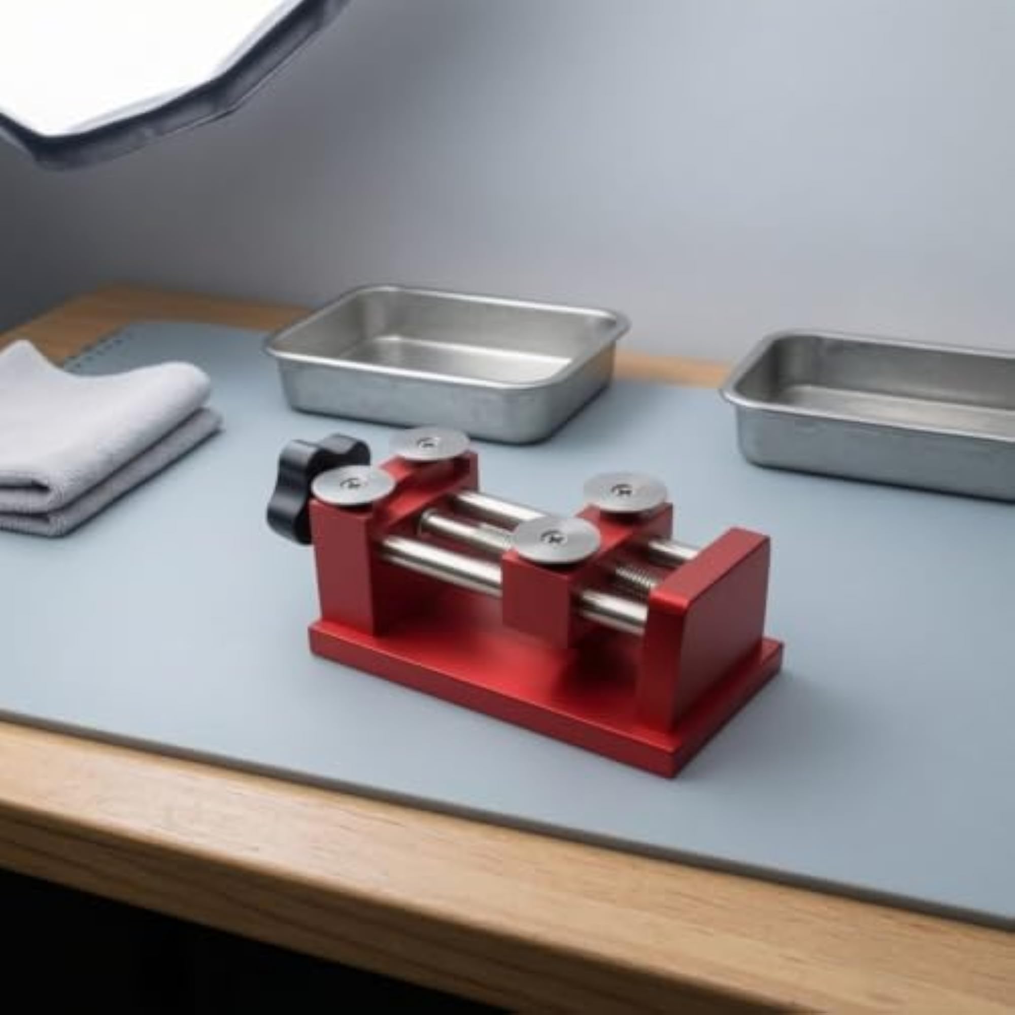 Bench-Top Watch Case Press Tool for Repairs