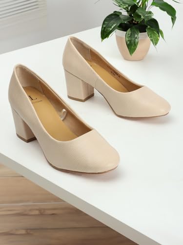 Image of Carlton London Women's Textured Round Toe Block Heel Pumps