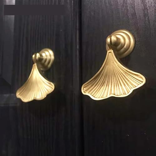 Poignées en laiton meuble placard pour harmoniser votre cuisine moderne