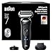 Produktbild Braun Series 7 Elektrorasierer, Bis zu 60 min, Ladeständer, +1 Aufsatz, Kabelloser Nass und Trockenrasierer für Männer, 100 Prozent Wasserdicht, 72-N4200s, Schwarz