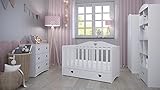 Photo Gallery générique camera del bambino: armadio a 2 ante + lettino per bambini 60 x 120 con rete/cassetto + libreria doppia + cassettiera a 3 cassetti; colore bianco Photo Gallery générique camera del bambino: armadio a 2 ante + lettino per bambini 60 x 120 con rete/cassetto + libreria doppia + cassettiera a 3 cassetti; colore bianco
