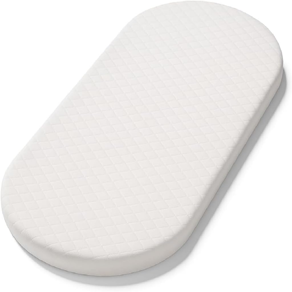 AMANSTYLE LTD Baby Moses Basket Mattress 67 x 28 x 4 cm – Firm Support for Newborns – Hypoallergenic, Lightweight, Breathable Quilted Removable Zip Cover – Fits Standard Moses Baskets – UK Made