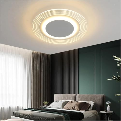 Plafonnier LED moderne pour illuminer un salon sombre avec style doré