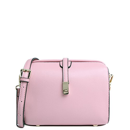 Sac carré rose pratique pour ranger vos essentiels avec sa bandoulière