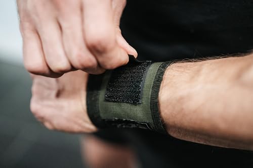 Image of WARM BODY COLD MIND - Premium Cotton Weight Lifting Wrist Wraps for Cross Training, Powerlifting, Deadlift, Weightlifting, Gym, Wrist Straps, Workout, Fitness, Heavy-Duty Support