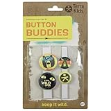 HABA Terra Kids Button Buddies – 4er-Set Ansteckbuttons für Kinder mit coolen Abenteuer-Motiven – robuste Pins für Rucksack, Jacke & Kappe – Geschenk für kleine Entdecker – 2014021001
