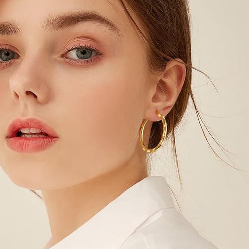 14k Gold Hoop Earrings, Solid Line Cutting Design, 2 Count, Polished Finish3