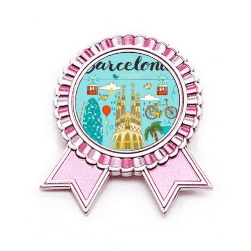 Broche Sagrada Familia en métal rose, un bijou de Barcelone raffiné