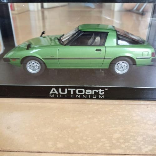 AUTOart Savanna RX7 O[ 1/18