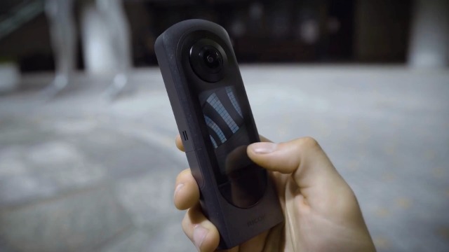 Amazon.com : Ricoh Theta X 360° Camera – 5.7K Video & Dual 48MP