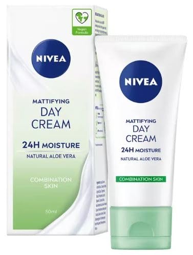NIVEA Oil Free Moisturising Day Cream 50 ml/1.60 oz Lightweight Facial Moisturizer for Combination and Oily Skin, Fast Absorbing Daily Face Cream with Aloe Vera and Minerals, Skin Care Essential