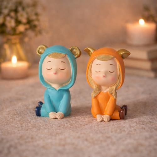 Image of CraftVatika Love Couple Showpiece Gift, Decorative Items for Living Room, Aesthetic Home Table Decor, Wedding Birthday Valentine's Day Return for Woman Man Kids Room Decorations