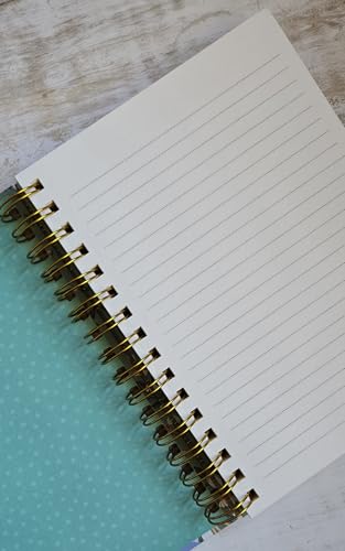 Design de cogumelos Clementine e flores silvestres com detalhes dourados | Caderno de capa dura espi