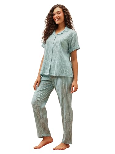 Image of Clovia Women Rayon Night Suit- Printed, Shirt & Pyjama Set