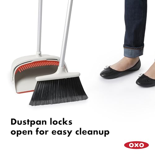 Oxo 12125800V3UKE Good Grips Large Sweep Set With Extendable Broom,8.5 Inch thumb #2