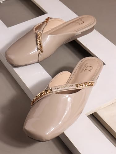 Image of Carlton London Women's Glossy Chain Detail Comfort Mules