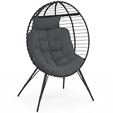 chaise rotin gris Ce fauteuil œuf sur pieds allie relaxation et design pour une déco ultra tendance !