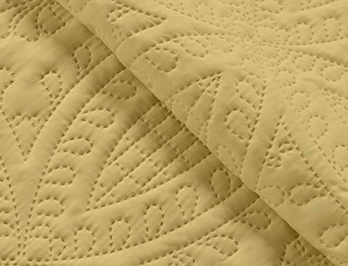 Image of Austin 3-Piece Oversized Bedspread Coverlet Set (Queen, Yellow)