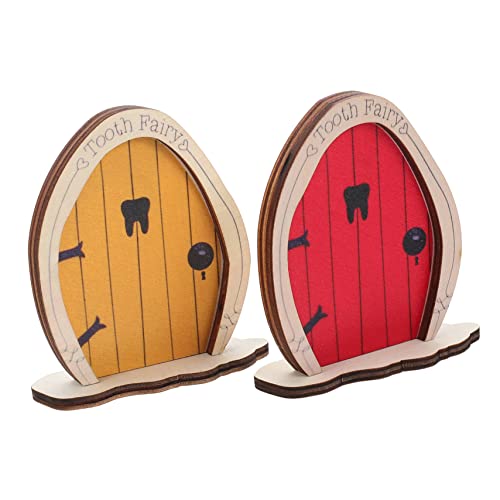 Porte féerique miniature en bois pour égayer un jardin terne et sans vie