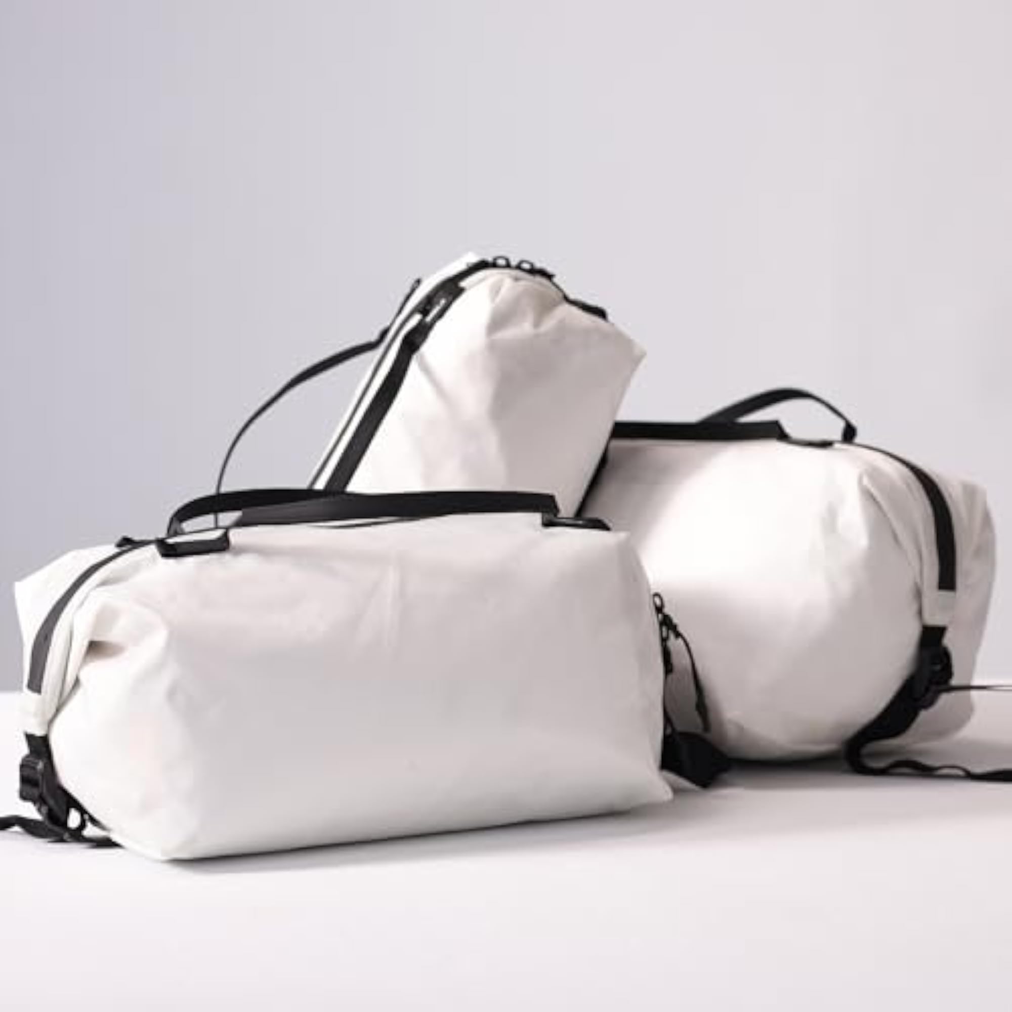Essential Organiser Bags with Packing Cubes and Compression Pouches