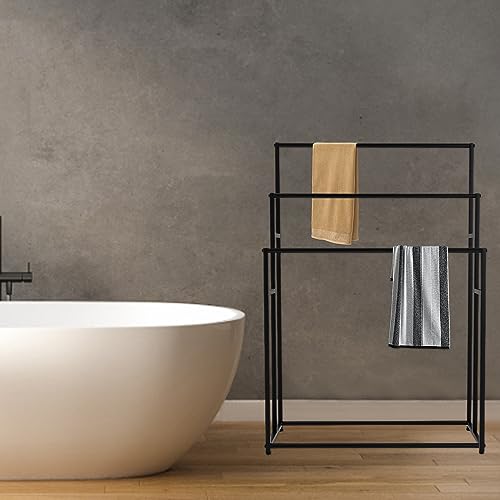 Porte-serviettes sur pied de salle de bain et balcon pour optimiser l'espace