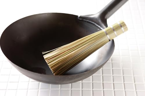 Image of KAGOYA Sasara Bamboo Brush for Frying Pans and Woks (9.1inch) Vegetable Brush