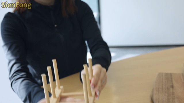 2 Tablas de Cortar Redondas de Madera de Acacia con Soporte miniatura 7