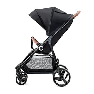 Kinderkraft GRANDE PLUS Passeggino Leggero dalla nascita fino 22 kg, Pieghevole con una mano, Posizione sdraiata, L'ammortizzazione su tutte le ruote, Cappottina XL, Nero