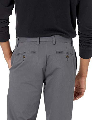 Amazon Essentials Pantalon Chino sans Pince Infroissable Coupe Ajustée Homme, Gris, 32W / 34L - Image 4