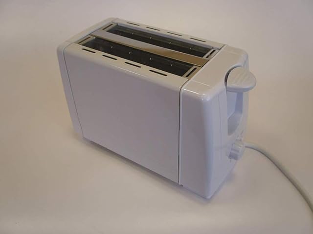 Swiss Luxx Low Wattage Caravan Toaster - White
