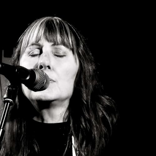Creageivity 39 - with Musician and Artist Maia Eden