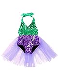 El traje de baño está hecho de material de poliéster, malla y lentejuelas