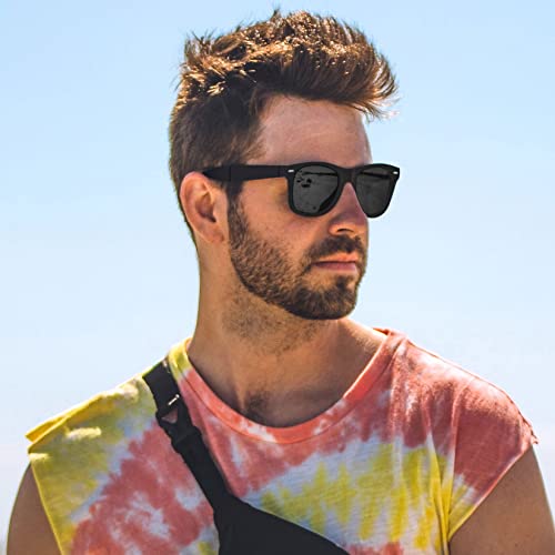 Trendy Square Folding Sunglasses, Retro Foldable Sun Glasses Poalrized UV Protection, Designer Vintage Fold Up Shades for Women Men, Classic Thick Cute Sunnies for Driving (Foldable Matte Black)