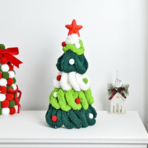 Árbol de Navidad de hilo para decorar tu mesa de oficina 8