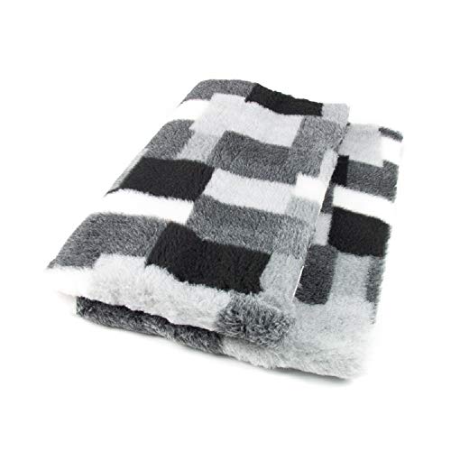 Tierisch-tolle Geschenke ProFleece Premium Hundedecke Haustiermatte Patchwork grau | rutschfest | Antibakteriell | Antiallergen | Atmungsaktiv | Isolierend | Waschbar (M = 100 x 75 cm) Cover