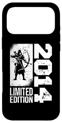 Archery, 2014 N܂̃A[`[ Be[Wo[Xf[AA[X|[cAA[`F[ X}zP[X iPhone 17 Pro Max p