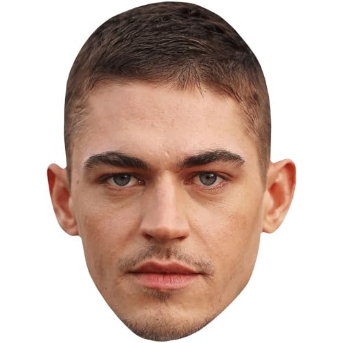 Hero Fiennes Tiffin (Stoic) Big Head. Masque plus grand que nature.