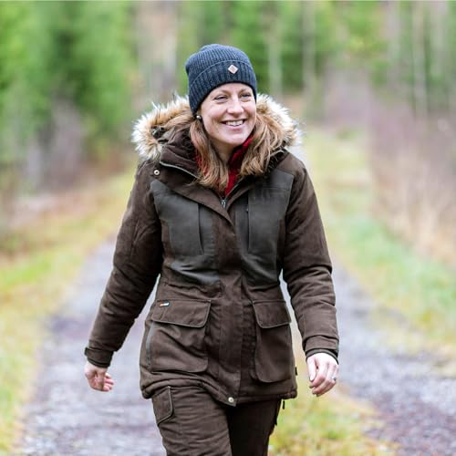 Pinewood Damen Smålandabisko 2.0 Damen Jagd Jacke - Jagdjacke Damen - wind- und wasserdicht - bequeme Passform mit abnehmbarer Kapuze und anderen praktischen Details