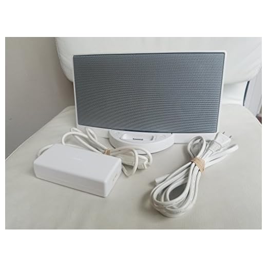 Bose Sound Dock Series 1 Digital Music System for iPod iPhone. Comes with The Power Cord and Remote Controller. (Please Read Condition Details First).
