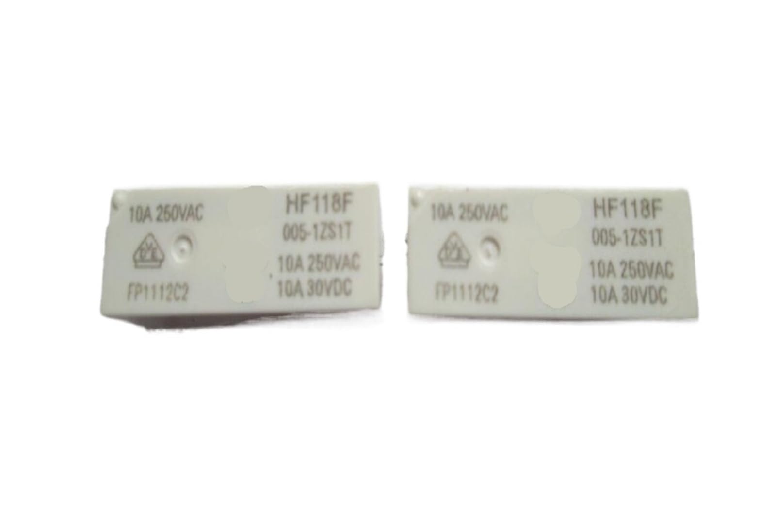 Relais HF118F-005-1ZS1T mini inverseur 5VDC monostable pour circuit imprimé DIP5