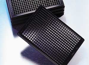 Corning 384 Well Optical Imaging Flat Clear Bottom Black Polystyrene TC-Treated Microplates, 20 per Bag, with Lid, with Generic Bar code, Sterile