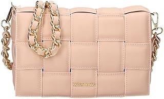 Carissa borsa a tracolla in pelle effetto intreccio. Patta frontale con chiusura a bottone Interno in camoscio. Tracolla in catena con intreccio pelle. Dimensioni 25 x 15 x 5 cm