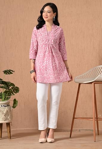 Image of Amazon Brand - Tavasya Women Ethnic Printed V-Neck Cotton Short A-line Kurta | Stylish Casual Everyday Office Top | 3 /4th Sleeve | Regular Fit