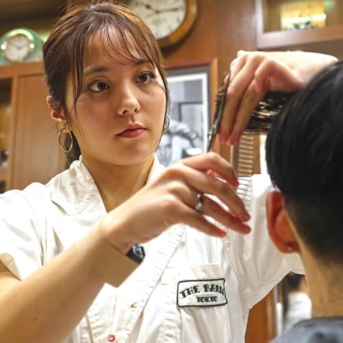 💈(ASMR) Young Asian Female Barber Did Impressive Scissor Haircut & Shampoo Head Massage