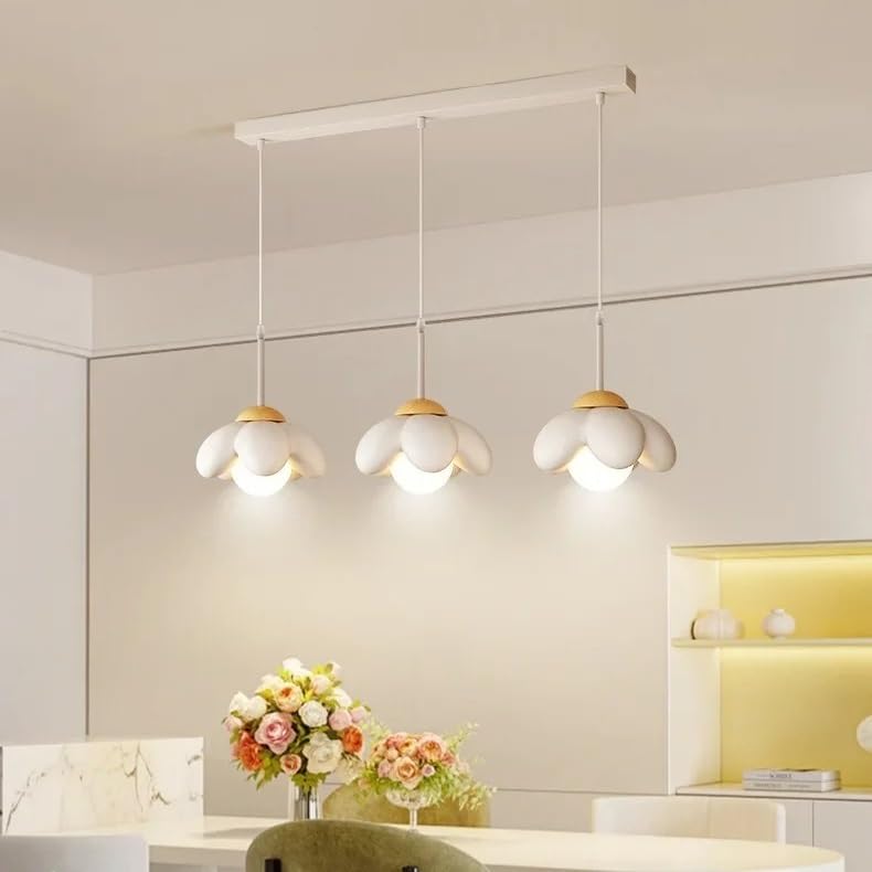 Lampe suspendue à pétales résolvant l'éclairage trop agressif en chambre