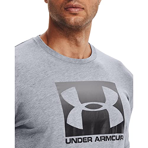 Foto von Under Armour Herren UA BOXED SPORTSTYLE, atmungsaktives Sportshirt, schnelltrocknendes Funktionsshirt mit loser Passform